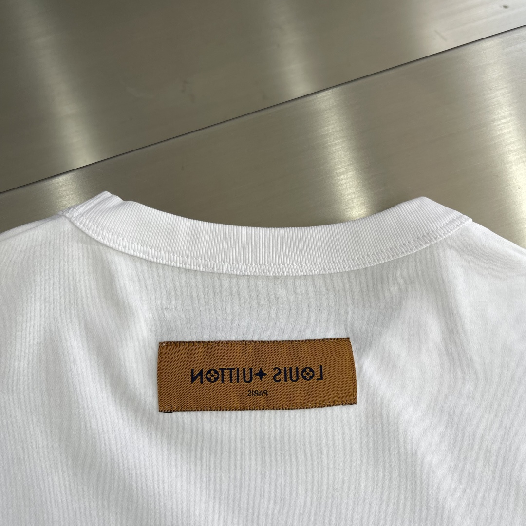 
驴牌   25ss春夏系列圆领T恤

尺码：M-5XL 微阔版型
面料：水柔棉双面，200克重，95%