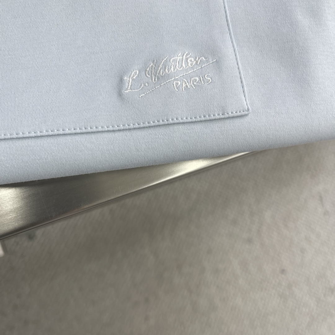 
驴牌   25ss春夏系列圆领T恤

尺码：M-5XL 微阔版型
面料：水柔棉双面，200克重，95%