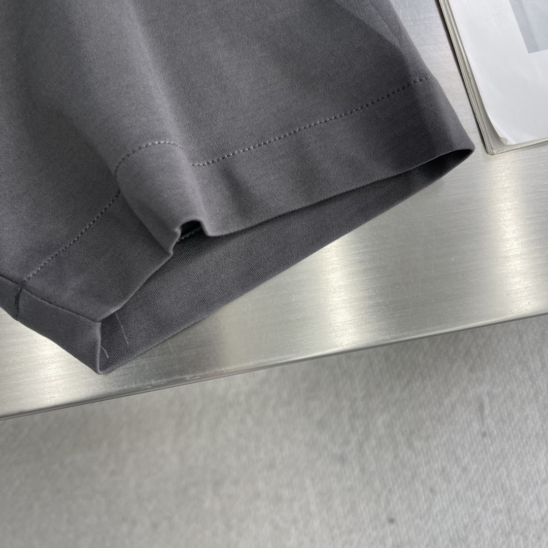 
驴牌   25ss春夏系列圆领T恤

尺码：M-5XL 微阔版型
面料：水柔棉双面，200克重，95%