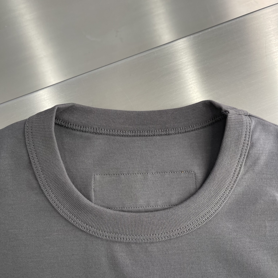 
驴牌   25ss春夏系列圆领T恤

尺码：M-5XL 微阔版型
面料：水柔棉双面，200克重，95%