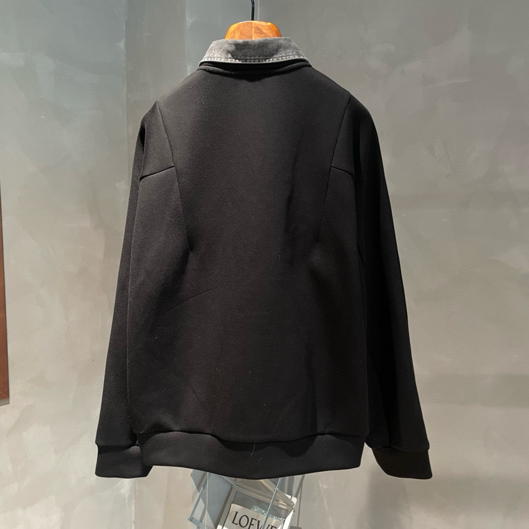  
YMM🌟秋冬新款假两件拼接牛仔衬衫卫衣🆕采用优质面料，具有质感，超级时尚洋气！码数：M-2XL男女同