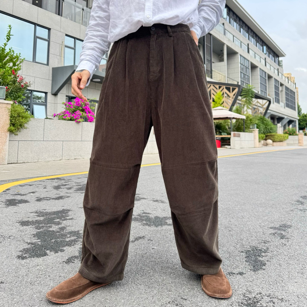 
MARNI🌟早秋新款复古工装裤🆕采用优质面料，具有质感，超级时尚洋气！码数：S-XL男女同款 （模特1