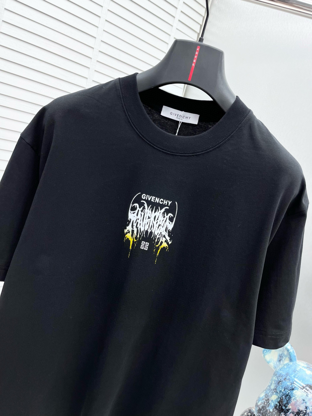 
GVC* 25ss新款短袖，定制280克全棉面料，前幅印花logo，非常简约大气的一款 无论是上身舒适