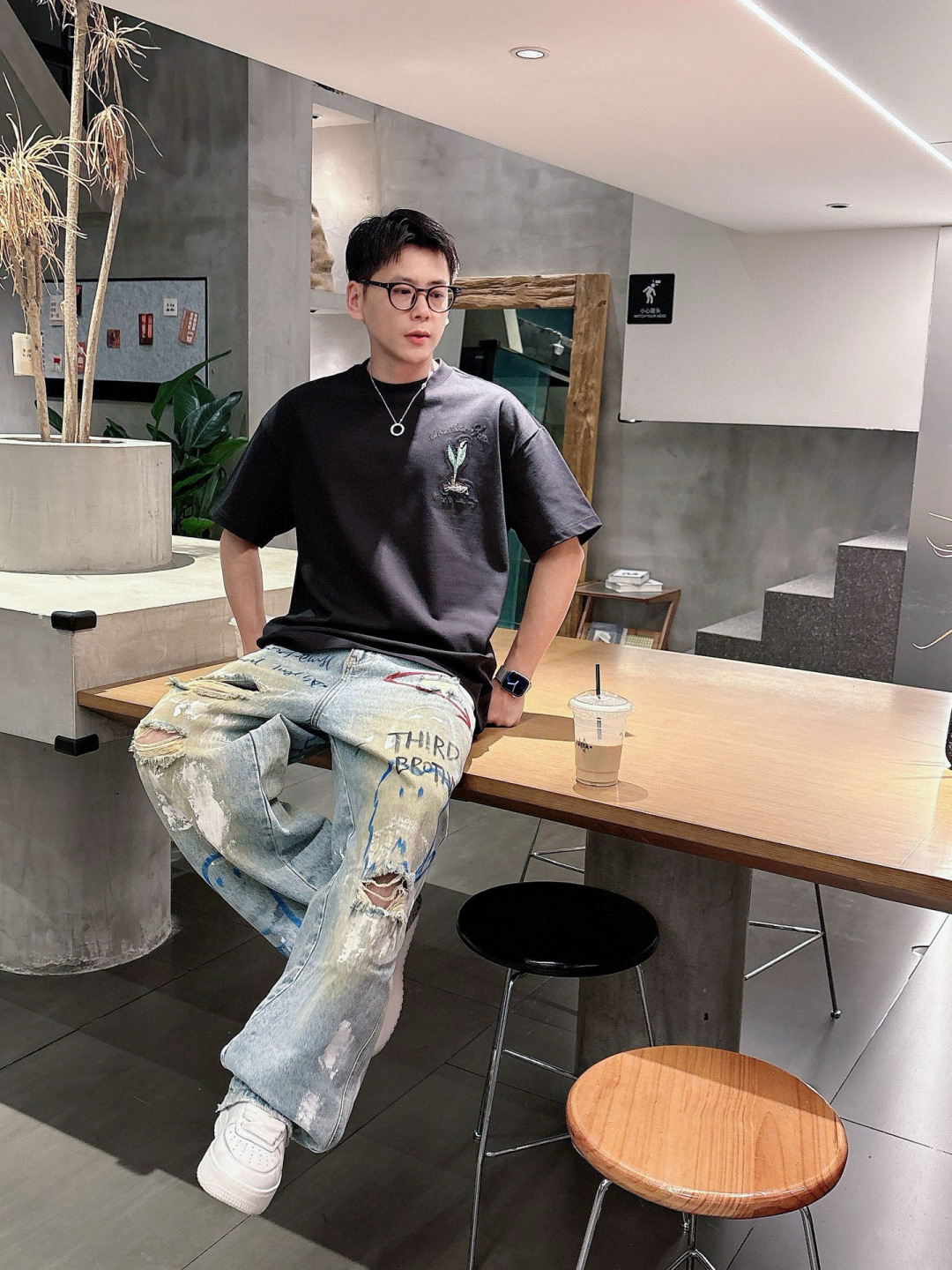  
2025春夏新款
D家短袖
M-3XL 