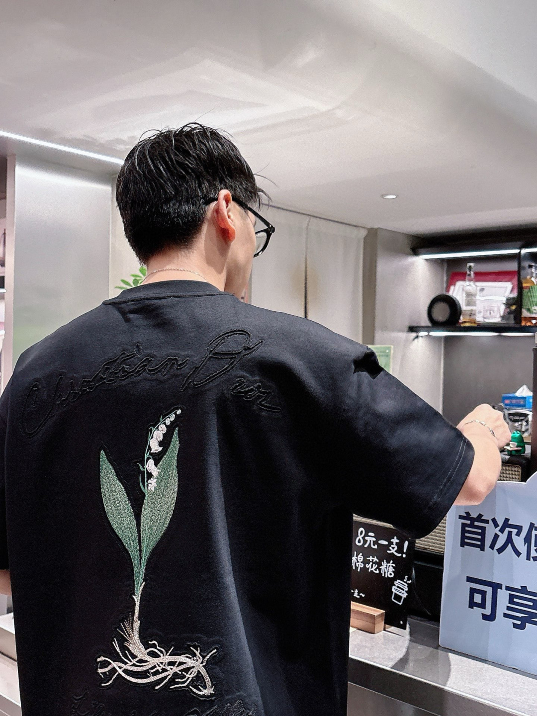  
2025春夏新款
D家短袖
M-3XL 