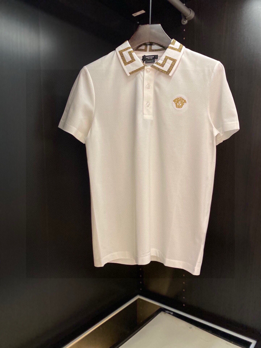  
范家
【新款，长期款】气质与生俱来....穿上它便无以加复！！！ 品质之选...男神之择。.....