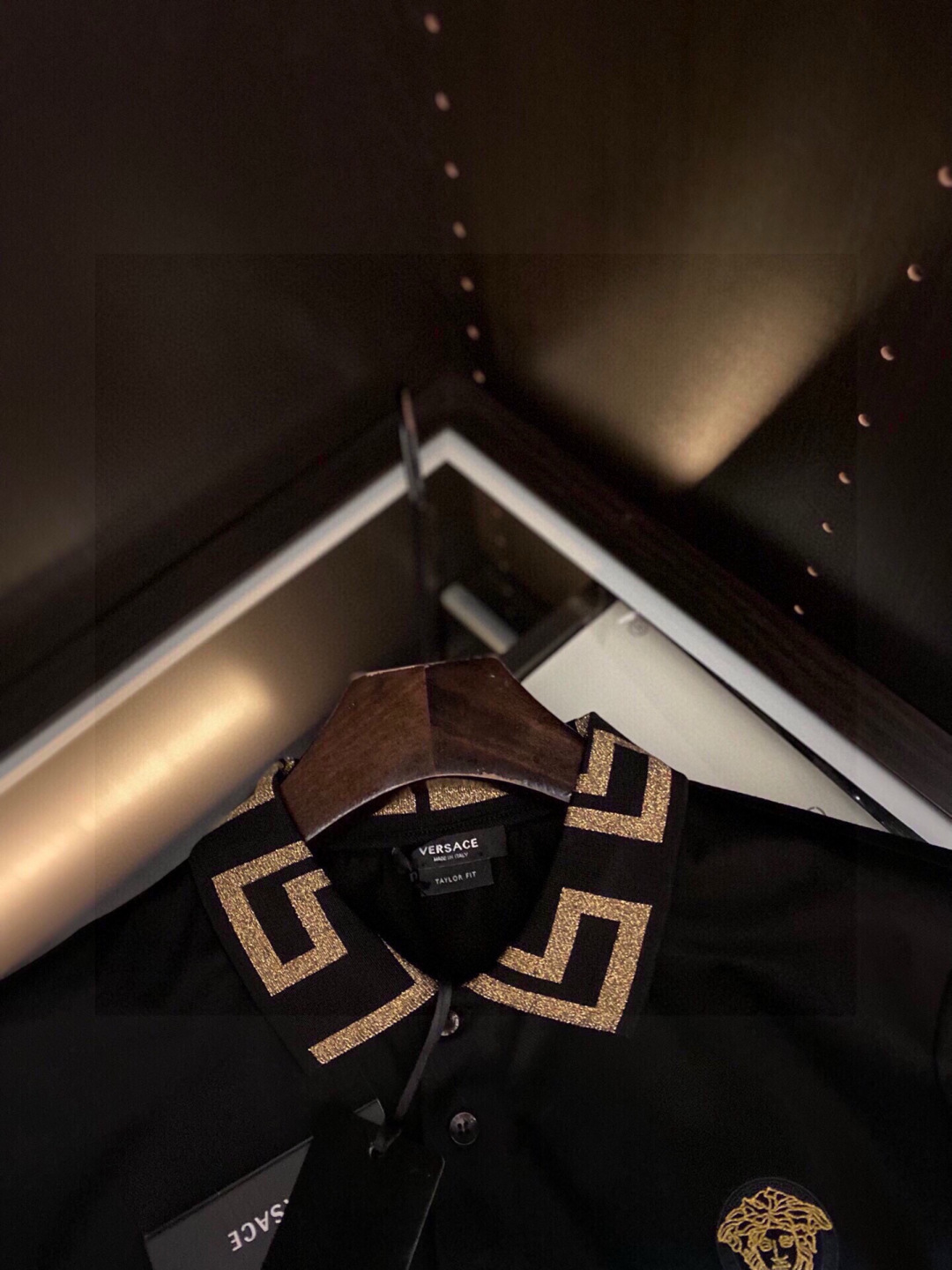  
范家
【新款，长期款】气质与生俱来....穿上它便无以加复！！！ 品质之选...男神之择。.....