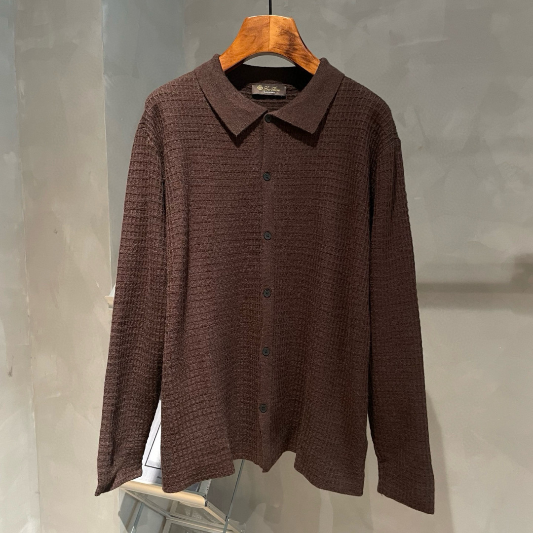  
lP🆕🌟秋冬新款开衫长袖🆕采用优质面料，超级柔软亲肤！内里走线工整细致，高端百搭款，品质可见！码数：