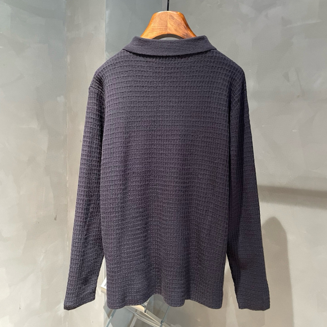  
lP🆕🌟秋冬新款开衫长袖🆕采用优质面料，超级柔软亲肤！内里走线工整细致，高端百搭款，品质可见！码数：