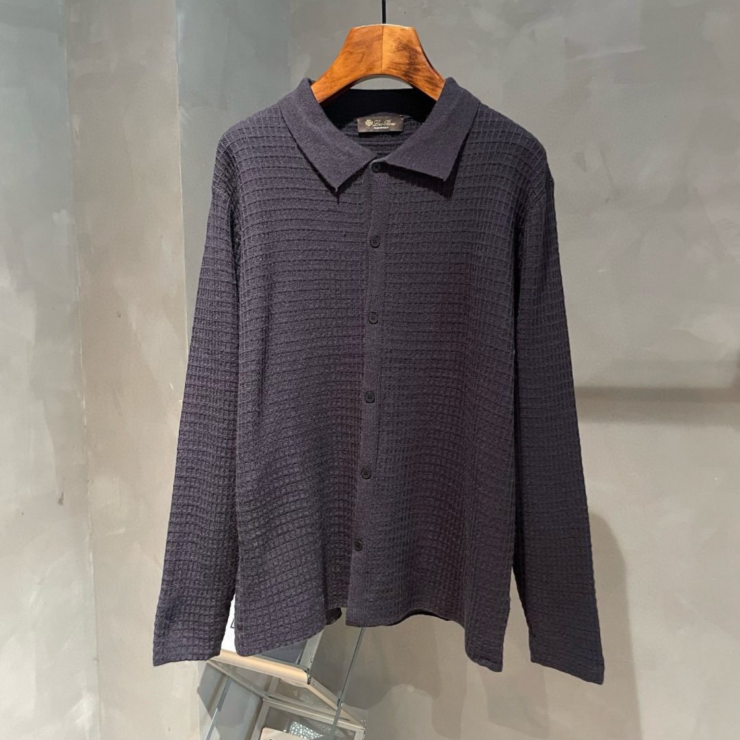  
lP🆕🌟秋冬新款开衫长袖🆕采用优质面料，超级柔软亲肤！内里走线工整细致，高端百搭款，品质可见！码数：