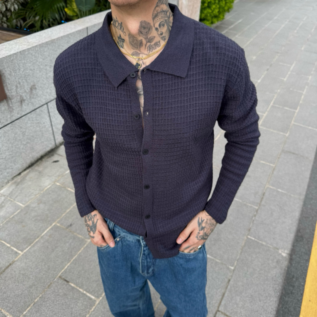  
lP🆕🌟秋冬新款开衫长袖🆕采用优质面料，超级柔软亲肤！内里走线工整细致，高端百搭款，品质可见！码数：