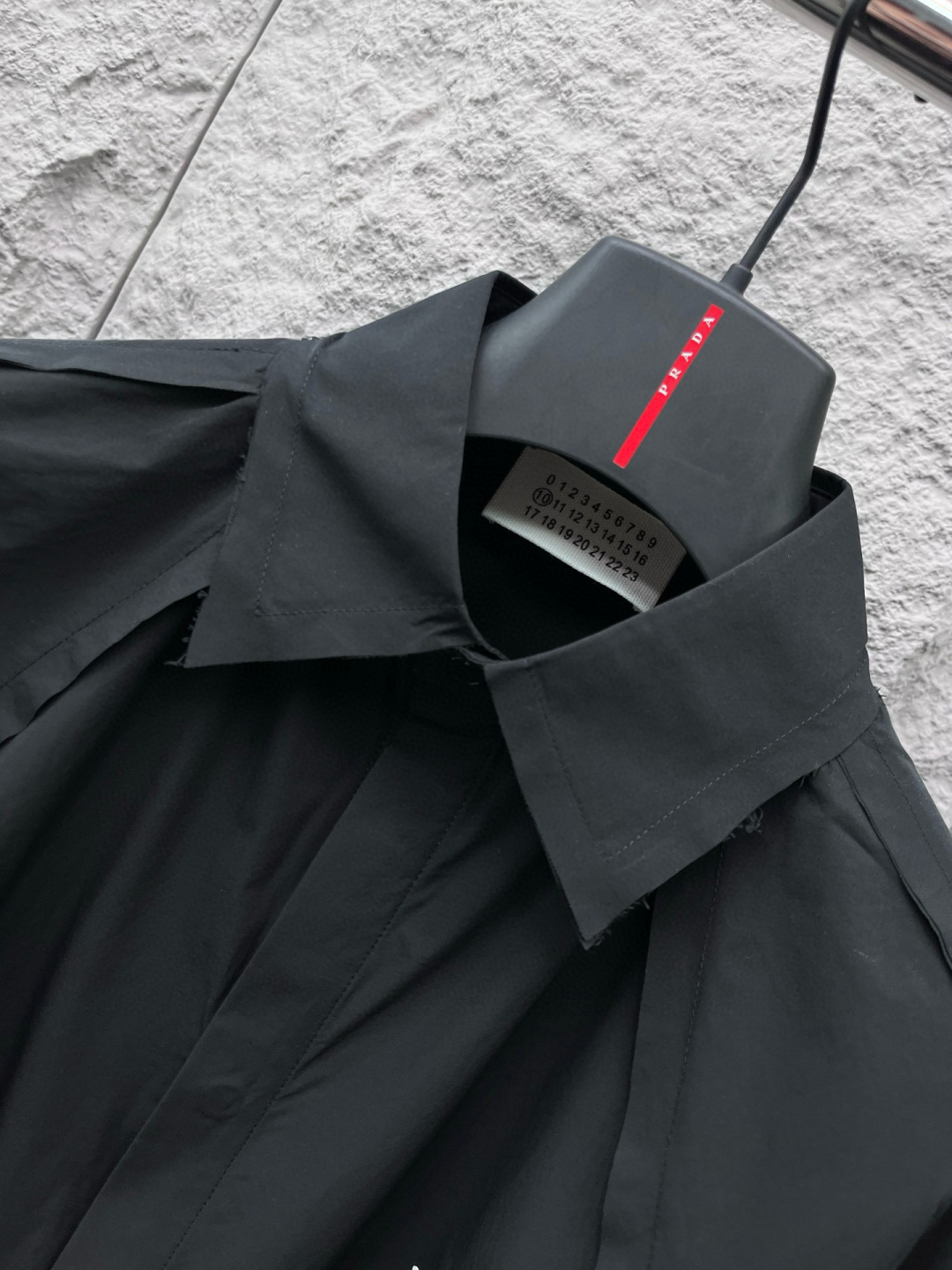  
马吉拉🔥🔥秋季新款OS版衬衣，采用优质速干亚面料，超级舒适透气，面料极好亲肤舒适轻薄，不易起皱不易缩