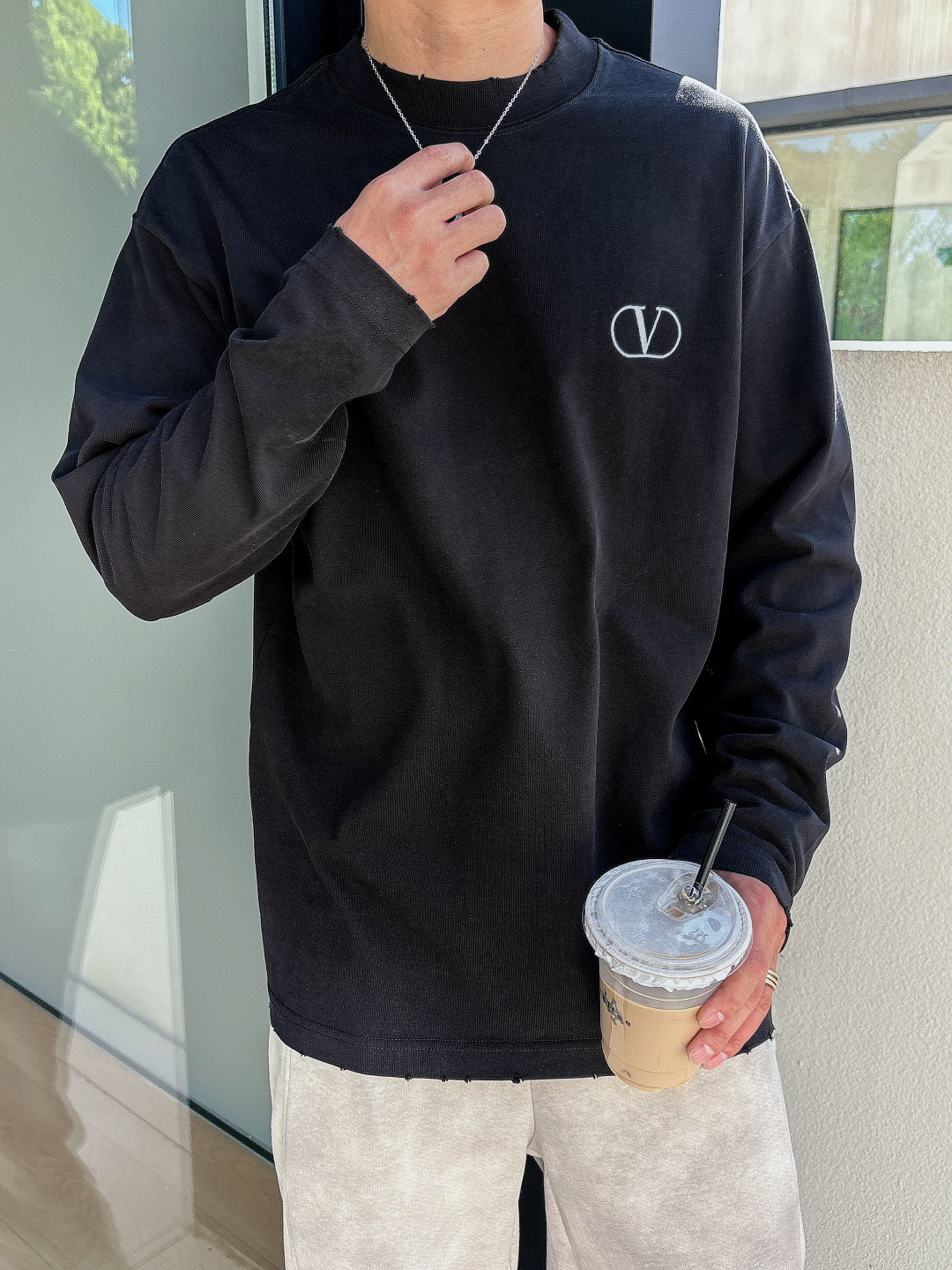  
2025秋冬季新款
华伦手绘长袖
S-XL 