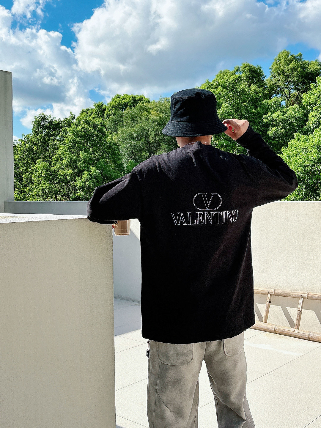  
2025秋冬季新款
华伦手绘长袖
S-XL 