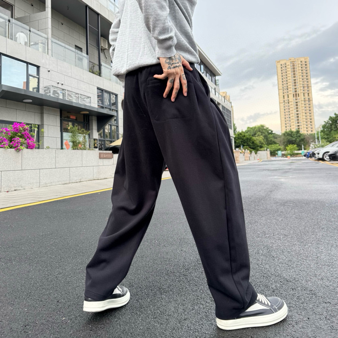 
Alexadner🌟早秋新款休闲裤🆕采用优质面料，具有质感，松紧腰带设计，超级时尚洋气！码数：S-3X