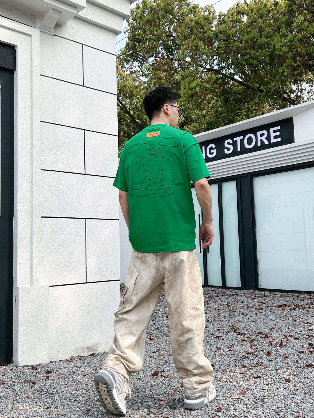 
2025春夏新款
驴家烧花短袖
M-3XL