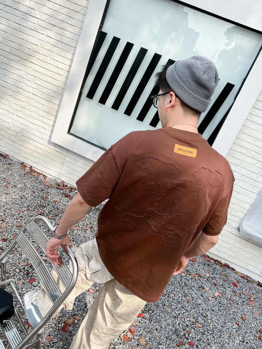 
2025春夏新款
驴家烧花短袖
M-3XL