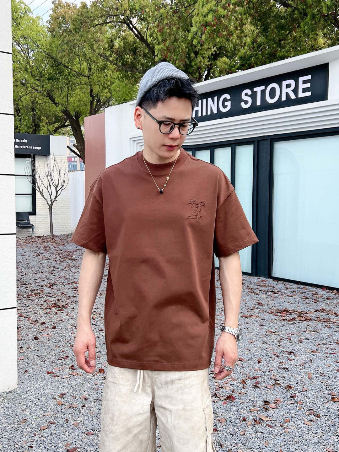 
2025春夏新款
驴家烧花短袖
M-3XL