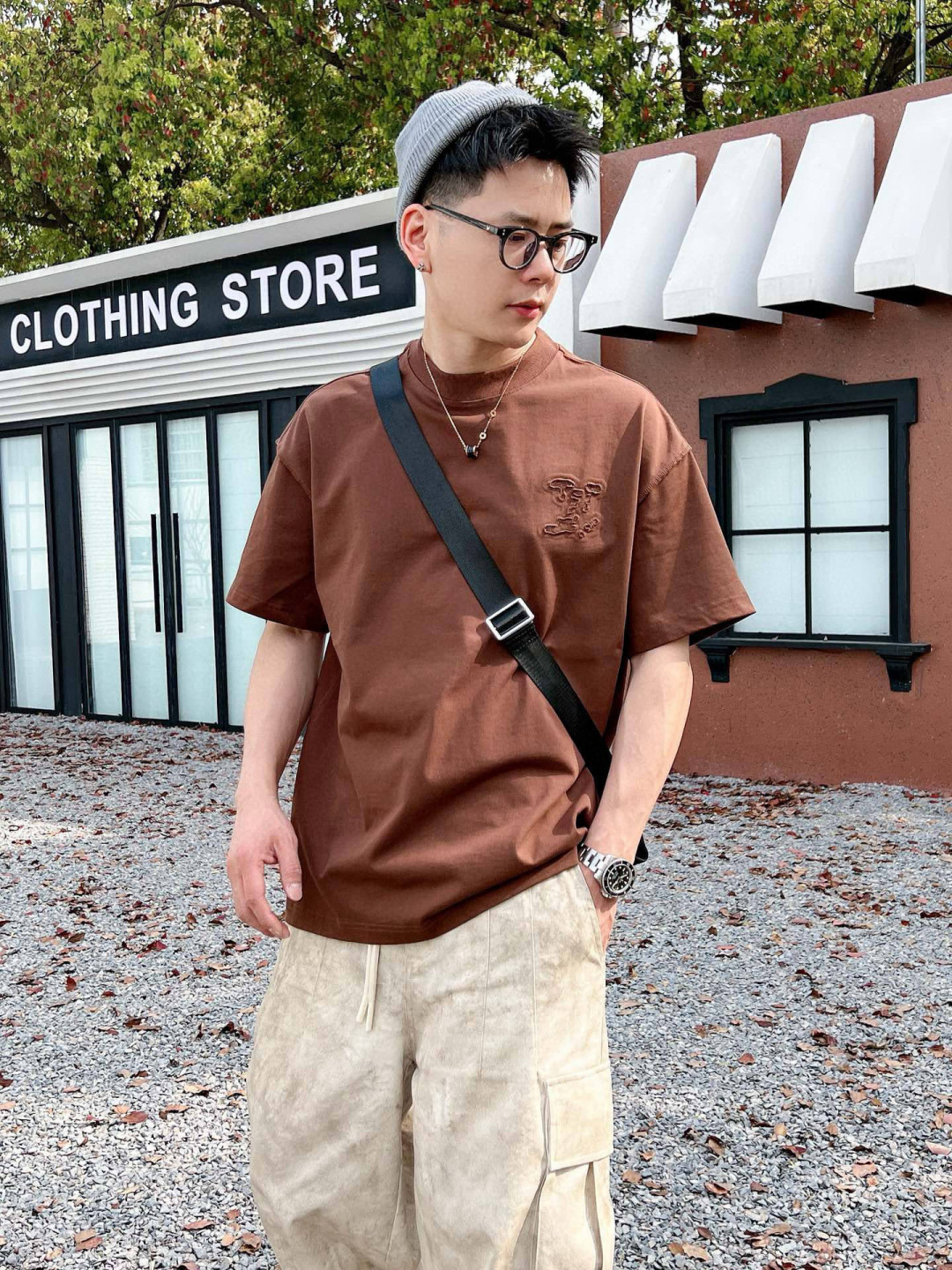 
2025春夏新款
驴家烧花短袖
M-3XL