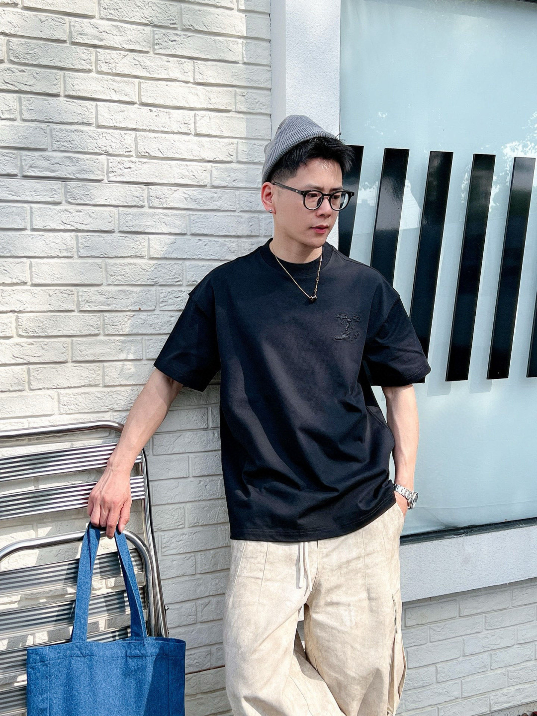 
2025春夏新款
驴家烧花短袖
M-3XL