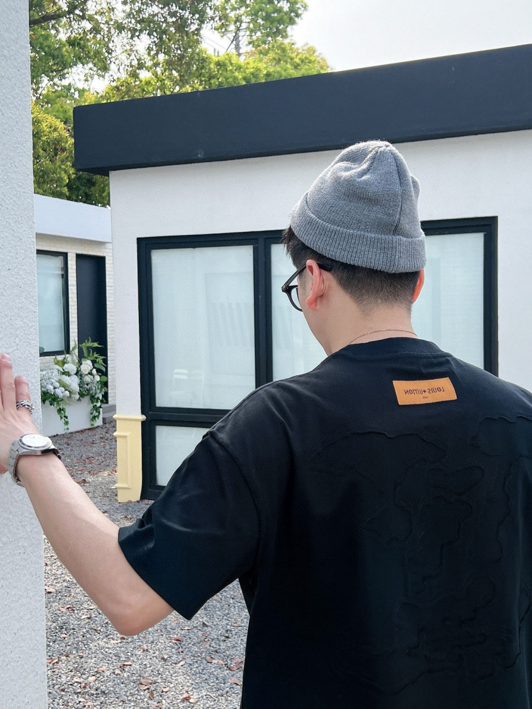 
2025春夏新款
驴家烧花短袖
M-3XL