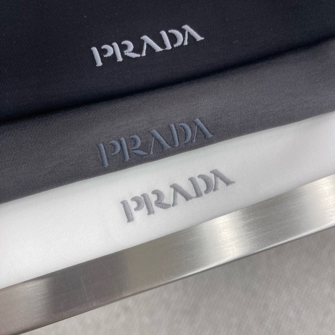 
PRAD  2015春夏短袖系列

尺码   m-5xL
版型：微阔版型
克重：220克重 兰精莫代尔