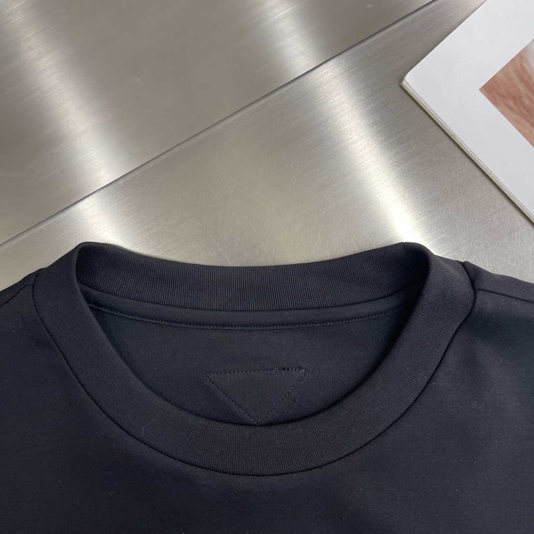 
PRAD  2015春夏短袖系列

尺码   m-5xL
版型：微阔版型
克重：220克重 兰精莫代尔