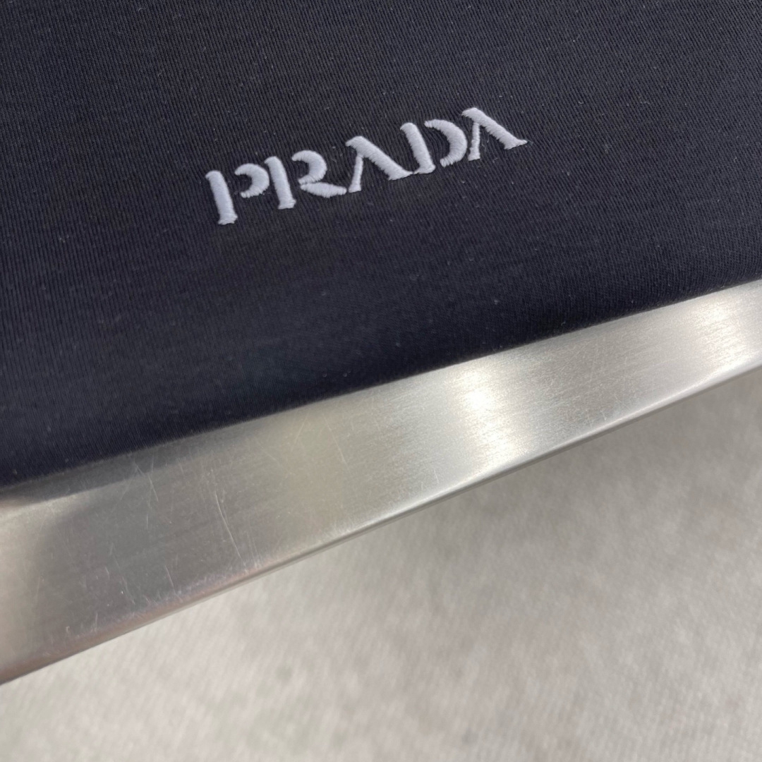 
PRAD  2015春夏短袖系列

尺码   m-5xL
版型：微阔版型
克重：220克重 兰精莫代尔