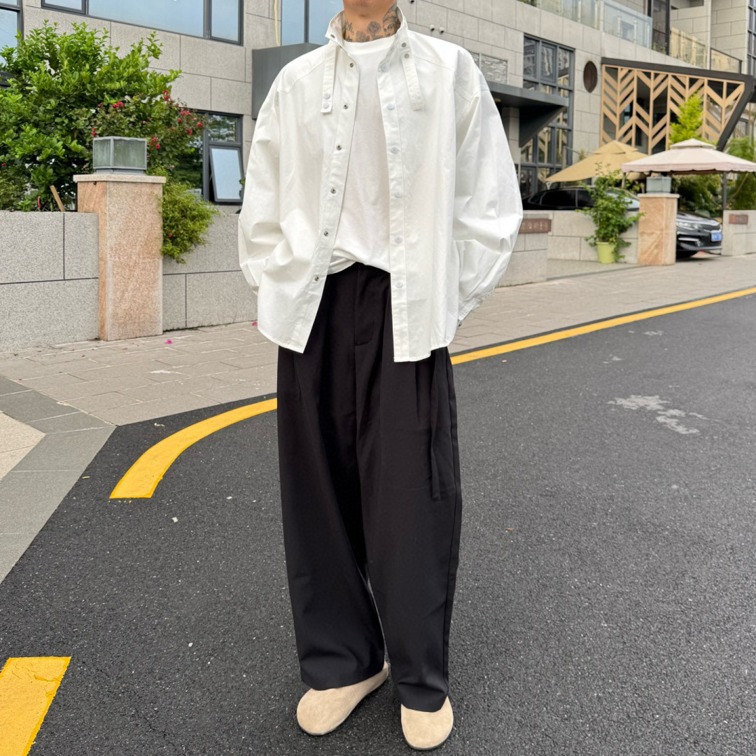  
MM6🌟秋冬新款韩版宽松休闲衬衫🆕采用优质面料，搭上身足够吸睛且回头率爆棚！简约大气，男女同款！码数