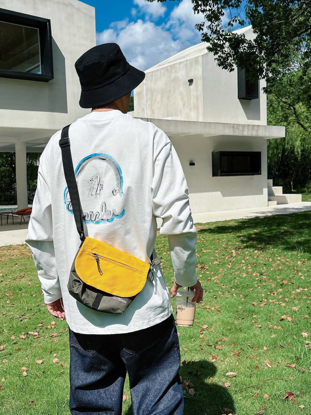  
25新款长袖阔版T恤
颜色：黑，白
尺码：S-XL