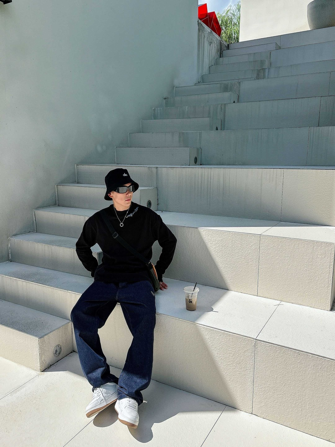  
25新款长袖阔版T恤
颜色：黑，白
尺码：S-XL