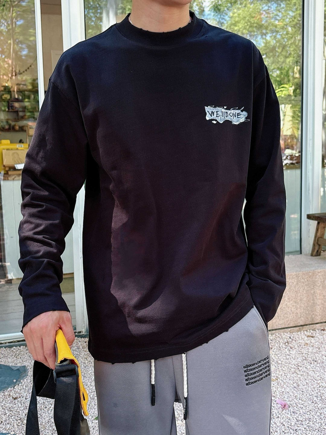 
W11 25新款长袖阔版T恤
颜色：黑，白
尺码：S-XL