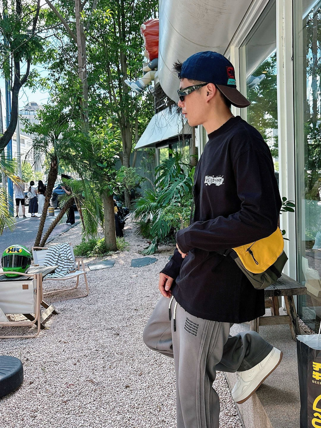 
W11 25新款长袖阔版T恤
颜色：黑，白
尺码：S-XL