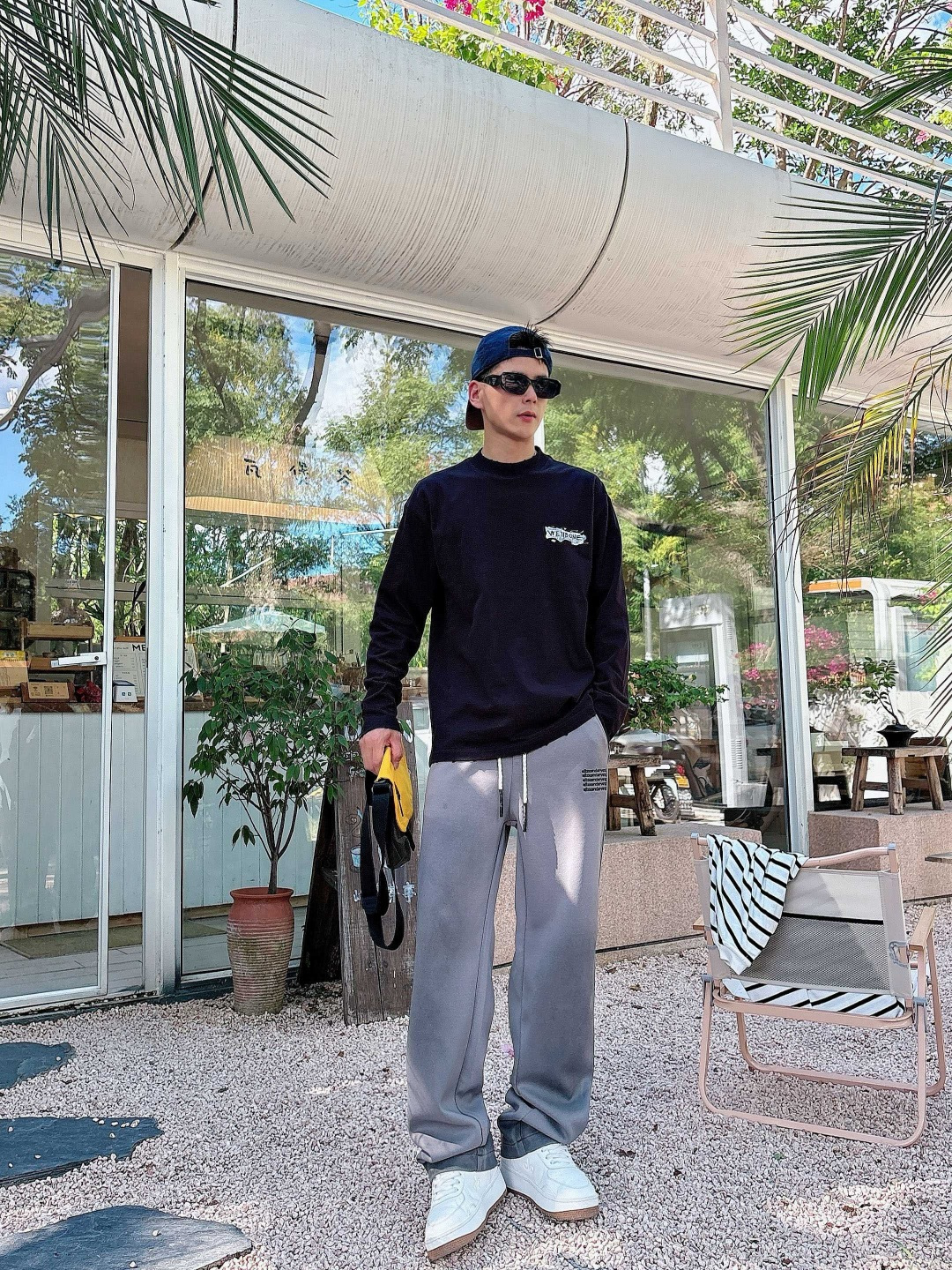 
W11 25新款长袖阔版T恤
颜色：黑，白
尺码：S-XL