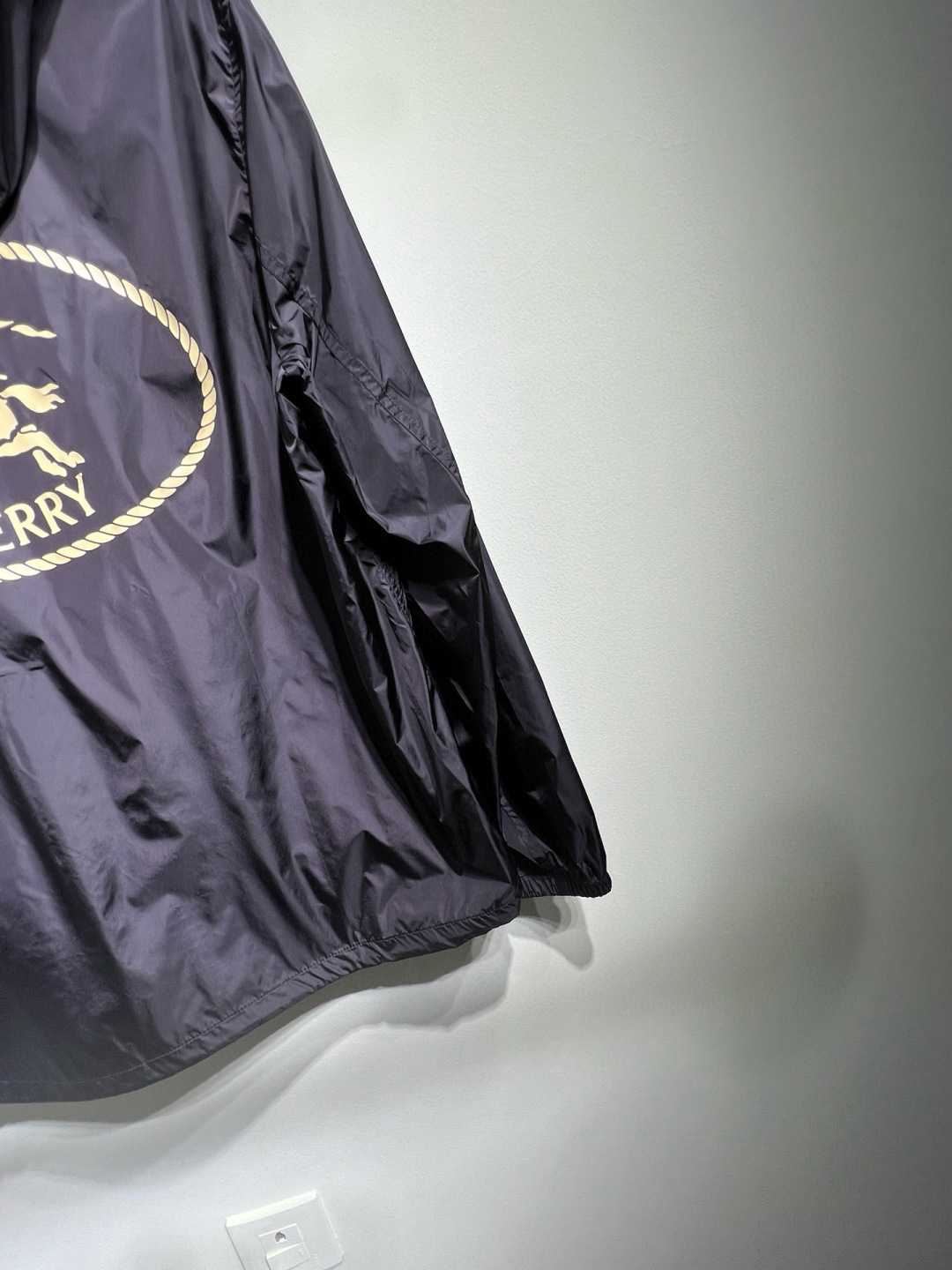  
【秋季新品】BUR 2025 四季可穿的经典夹克外套！通勤利器，经典夹克，亲肤质效果无敌，内里用的也