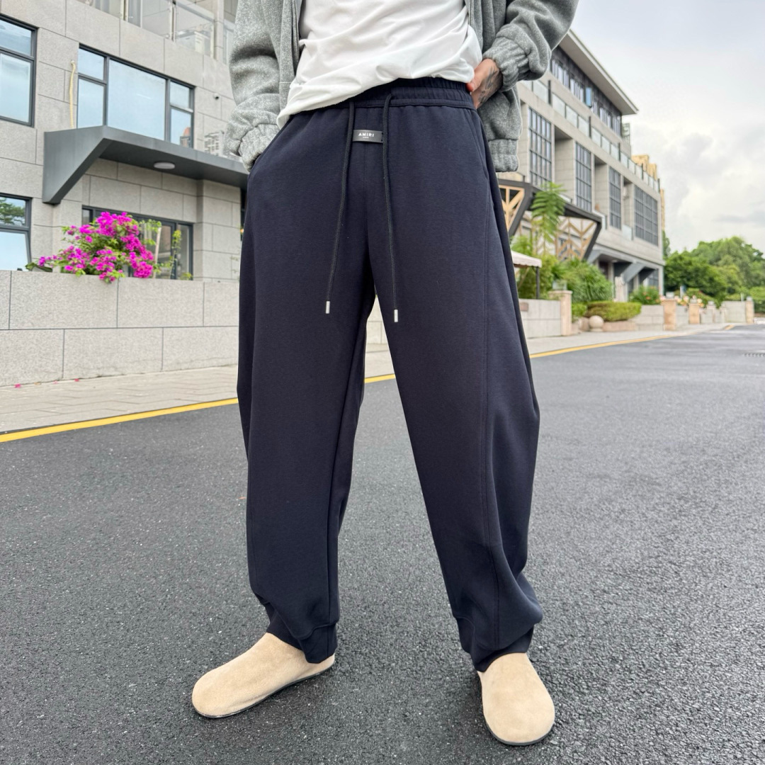 AMIRI🌟早秋新款休闲卫裤裤🆕采用优质面料，具有质感，松紧腰带设计，超级时尚洋气！码数：S-3XL 男
