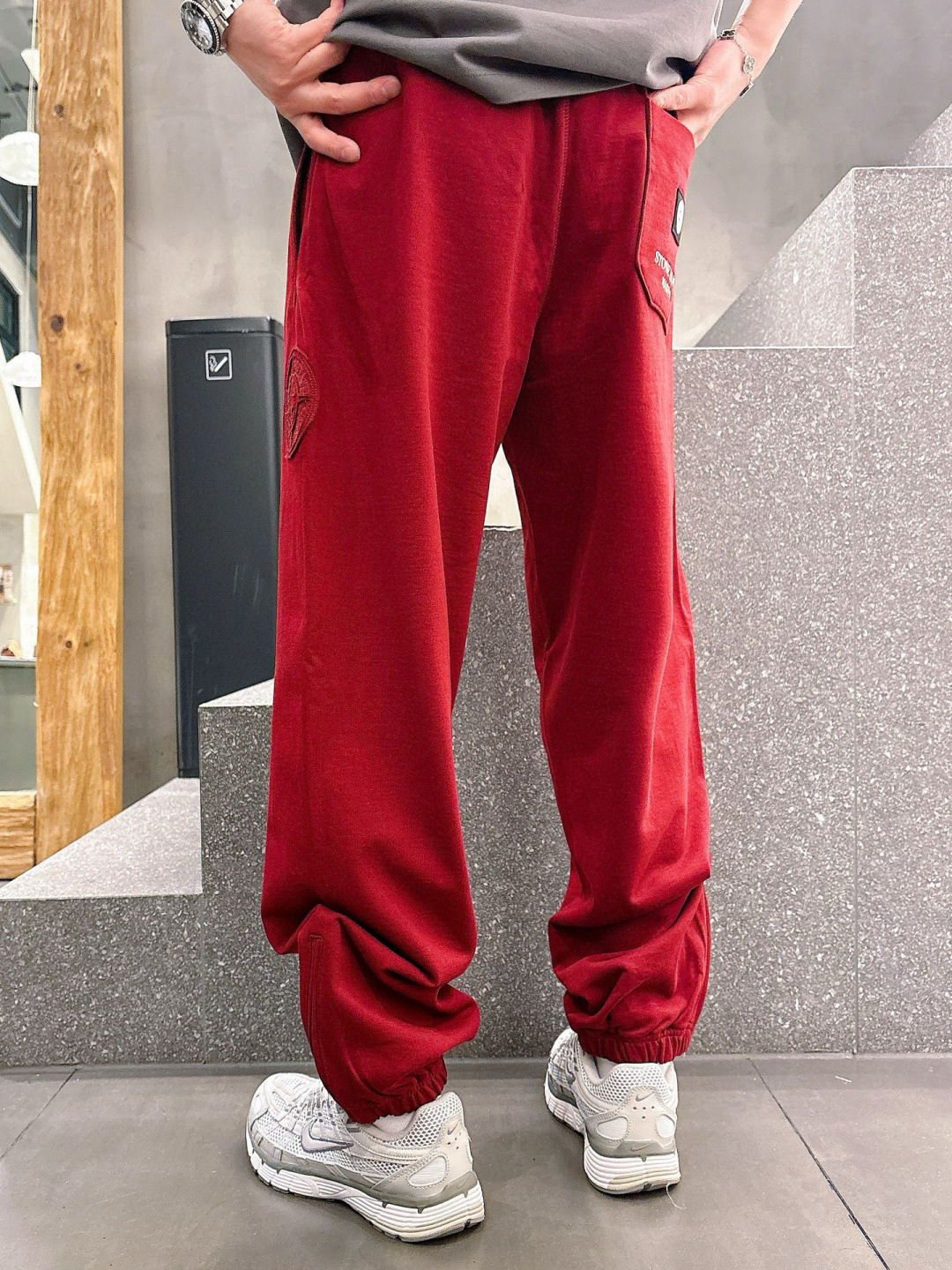 Dio X Stoen Island 25fw新款休闲裤尺码：M-3XL版型：直筒休闲裤工艺：小卫衣料 