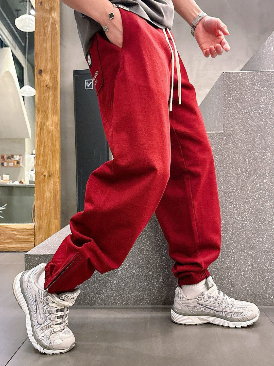 Dio X Stoen Island 25fw新款休闲裤尺码：M-3XL版型：直筒休闲裤工艺：小卫衣料 