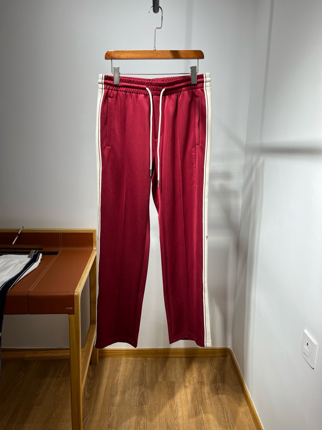 【秋季新款】亚历山大WANG*抽绳可再生尼龙直筒棉质休闲裤 代工厂出品。新品！质地柔软舒适、绸缎般质感、