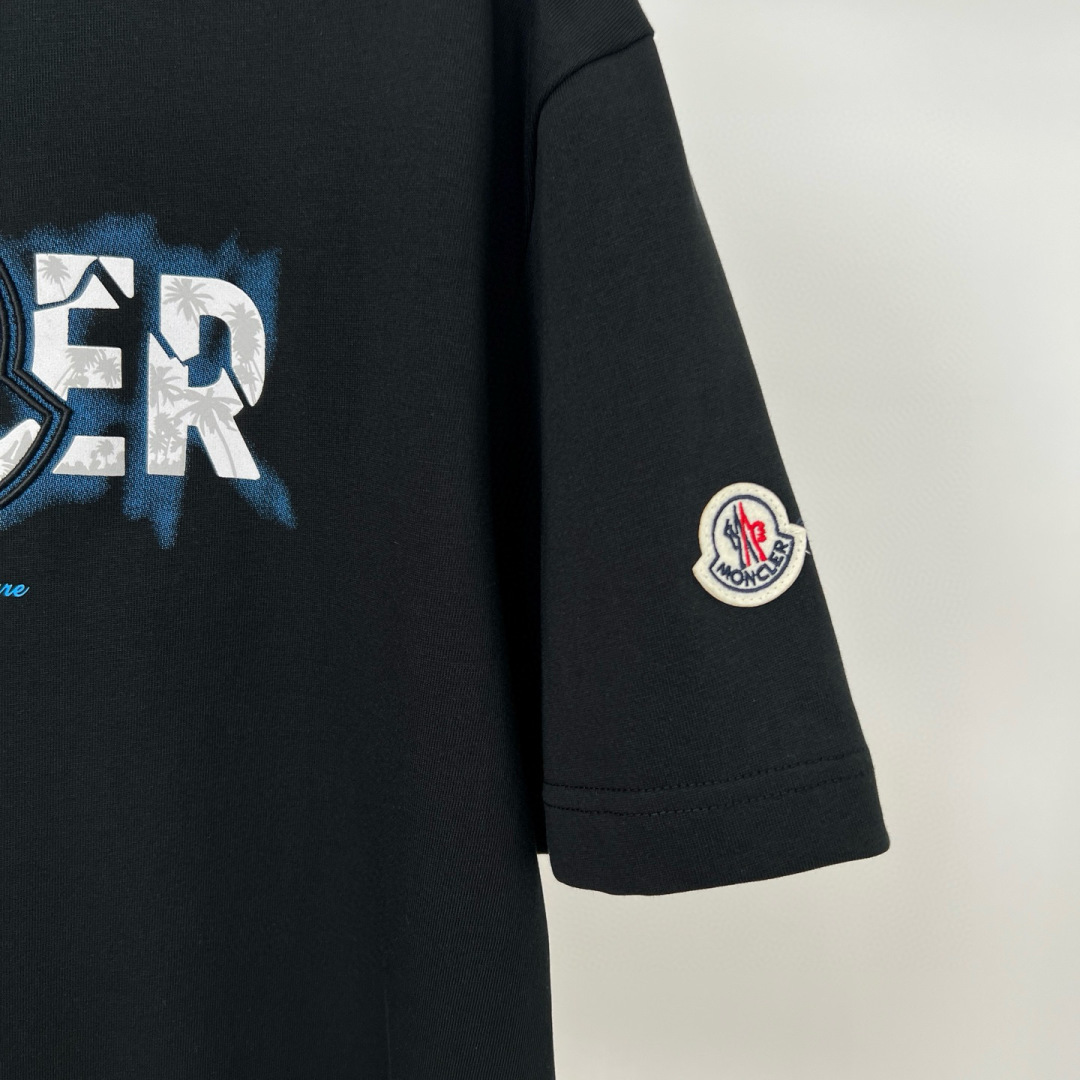 MONCL* 蒙口*2025春夏新款短袖T恤重磅纯棉字母logo立体绣花+直喷印花颜色：黑色 白色 码数