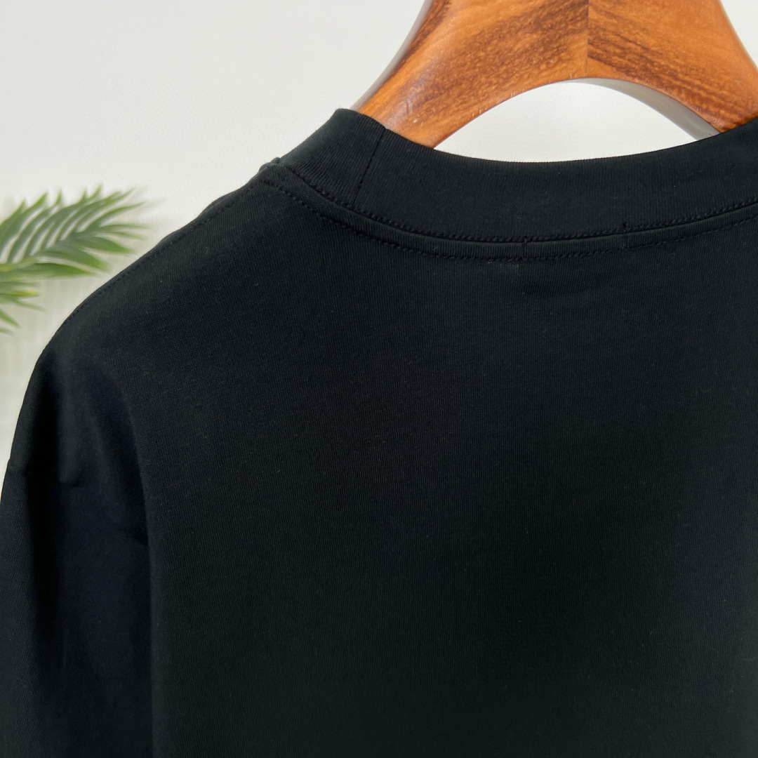 MONCL* 蒙口*2025春夏新款短袖T恤重磅纯棉字母logo立体绣花+直喷印花颜色：黑色 白色 码数