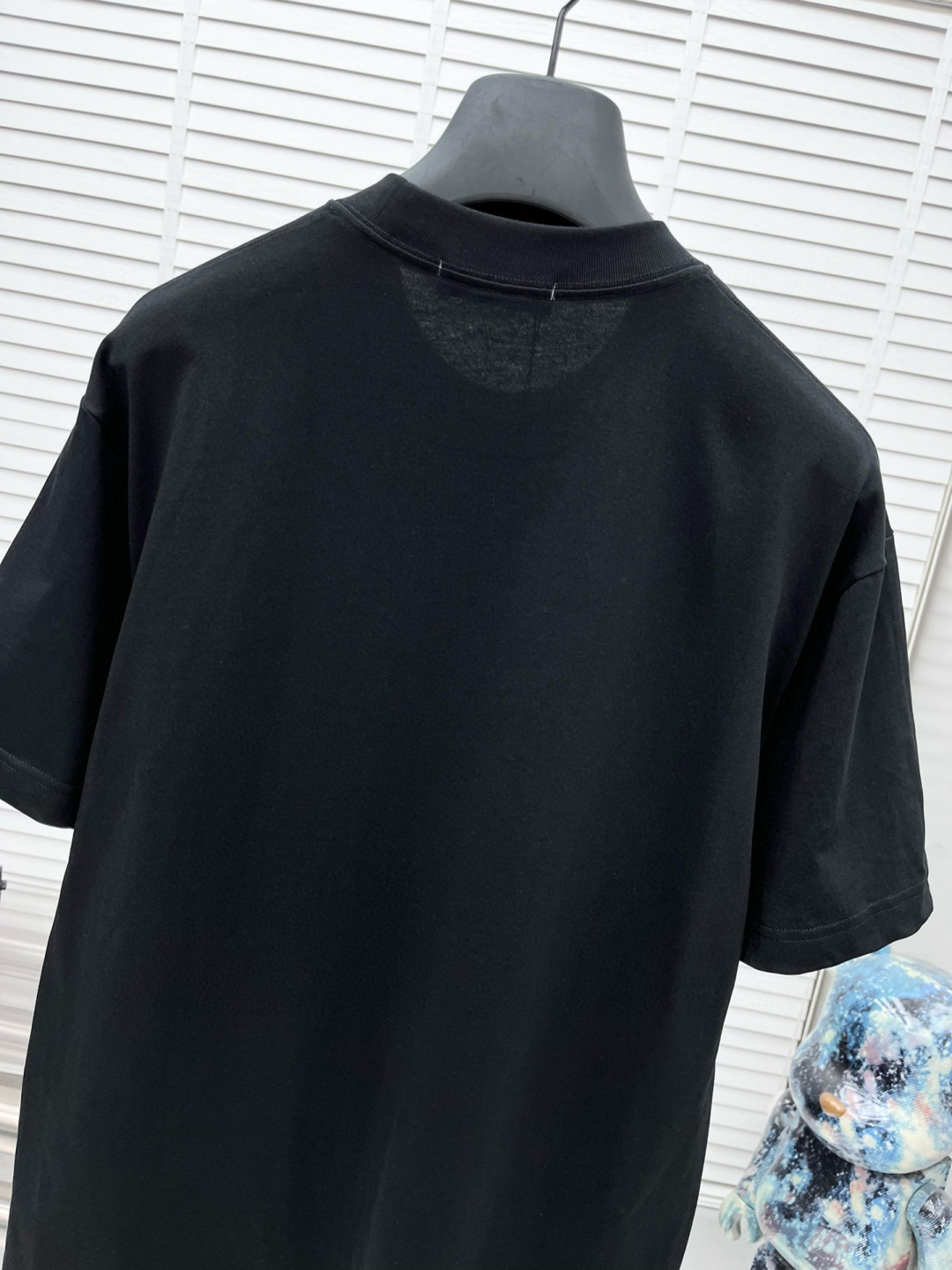 Prad* 2025春夏新款短袖圆领T恤 高端订制 设计前卫时尚！品牌logo重工艺设计 高端定制260