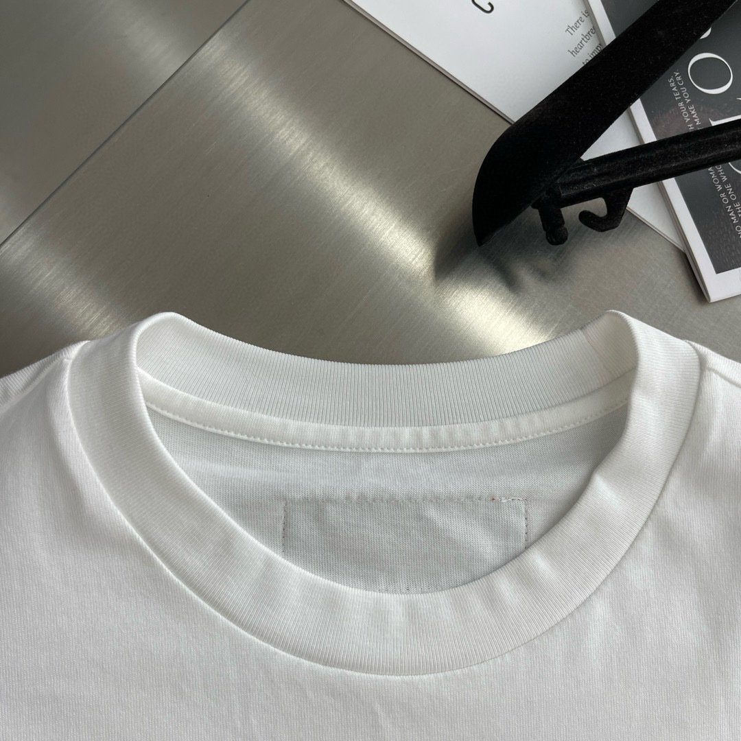 驴牌 25ss短袖系列尺码: M-5XL版型：微阔版型克重：260克重 成份：100%棉 潮棉面料 面料