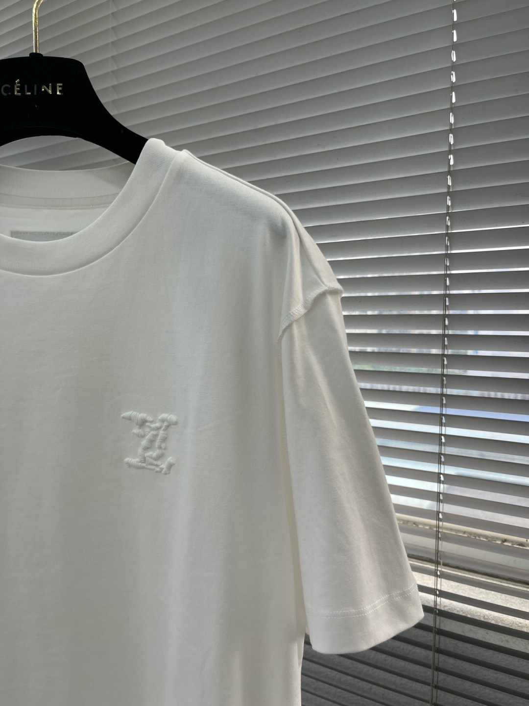 驴牌 25ss短袖系列尺码: M-5XL版型：微阔版型克重：260克重 成份：100%棉 潮棉面料 面料