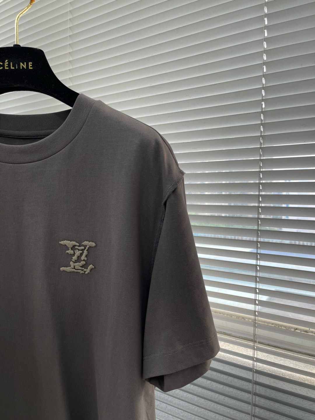 驴牌 25ss短袖系列尺码: M-5XL版型：微阔版型克重：260克重 成份：100%棉 潮棉面料 面料