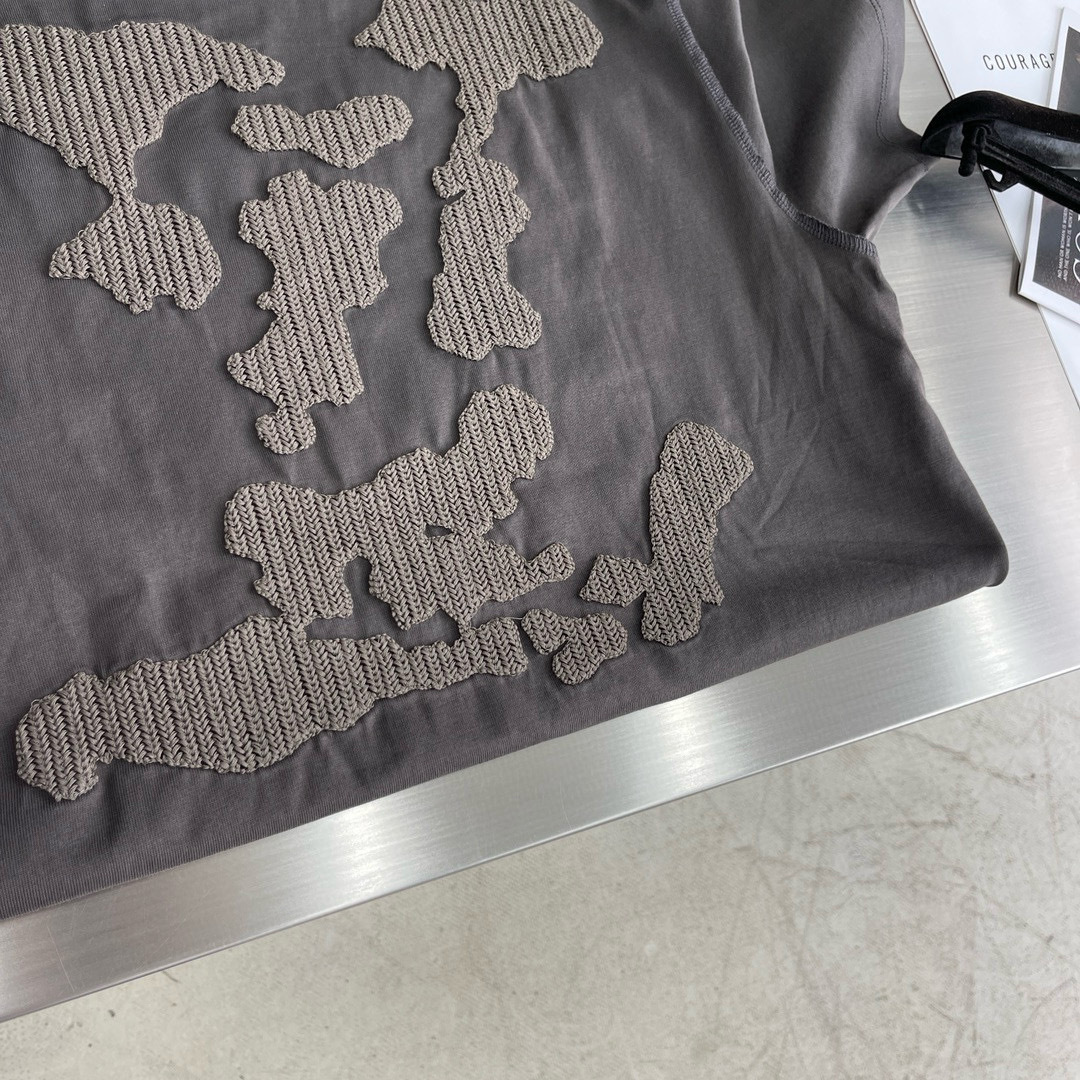 驴牌 25ss短袖系列尺码: M-5XL版型：微阔版型克重：260克重 成份：100%棉 潮棉面料 面料