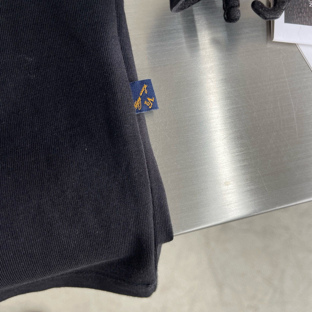 驴牌 25ss短袖系列尺码: M-5XL版型：微阔版型克重：260克重 成份：100%棉 潮棉面料 面料