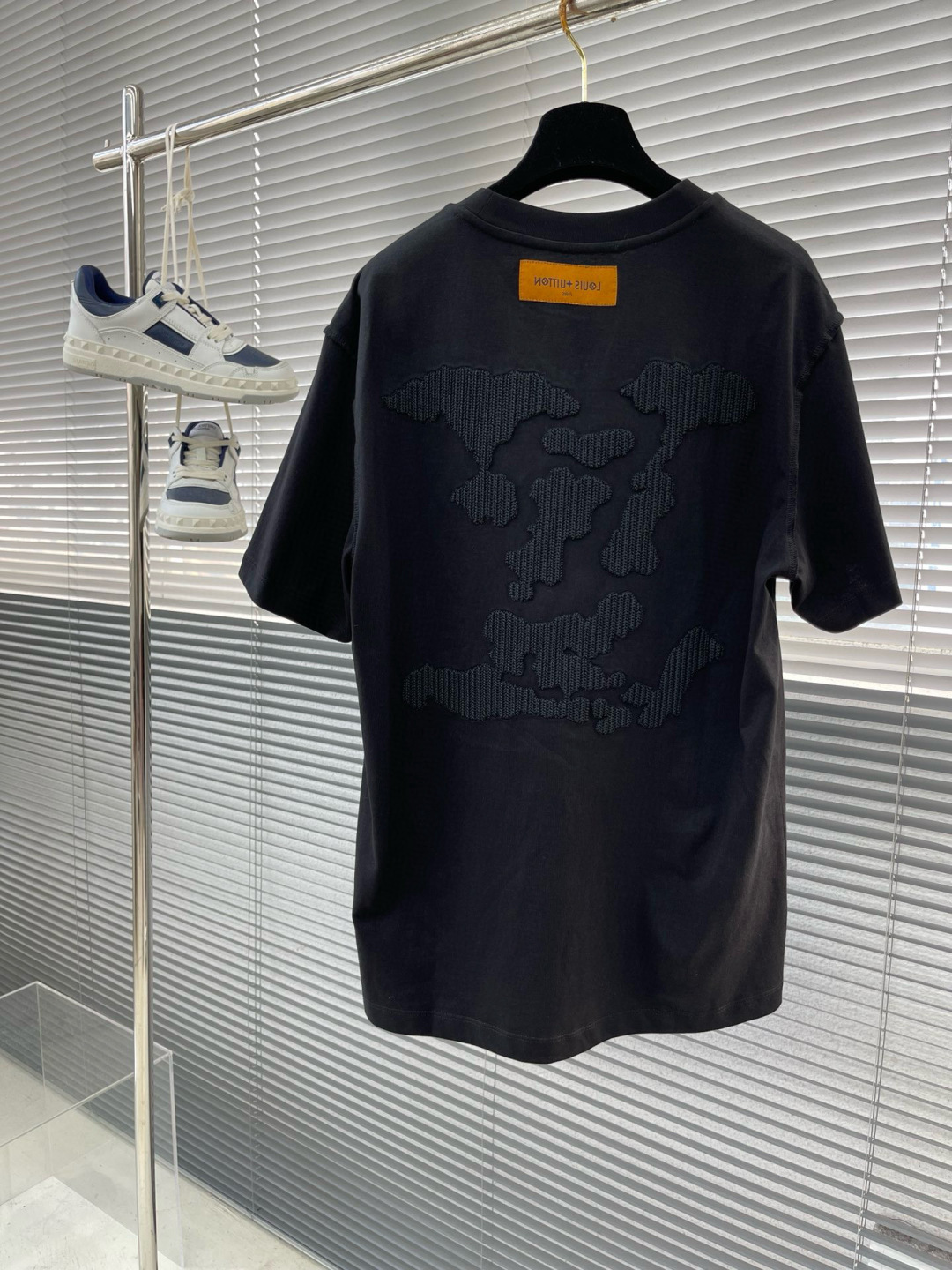 驴牌 25ss短袖系列尺码: M-5XL版型：微阔版型克重：260克重 成份：100%棉 潮棉面料 面料