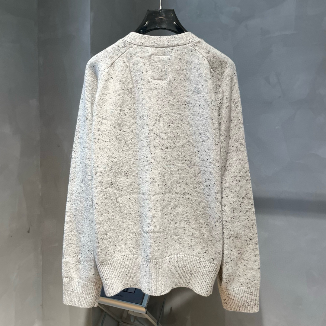 YMM🌟秋冬新款开衫羊毛衣🆕采用优质面料，超级柔软亲肤！内里走线工整细致，高端百搭款，品质可见！码数：S