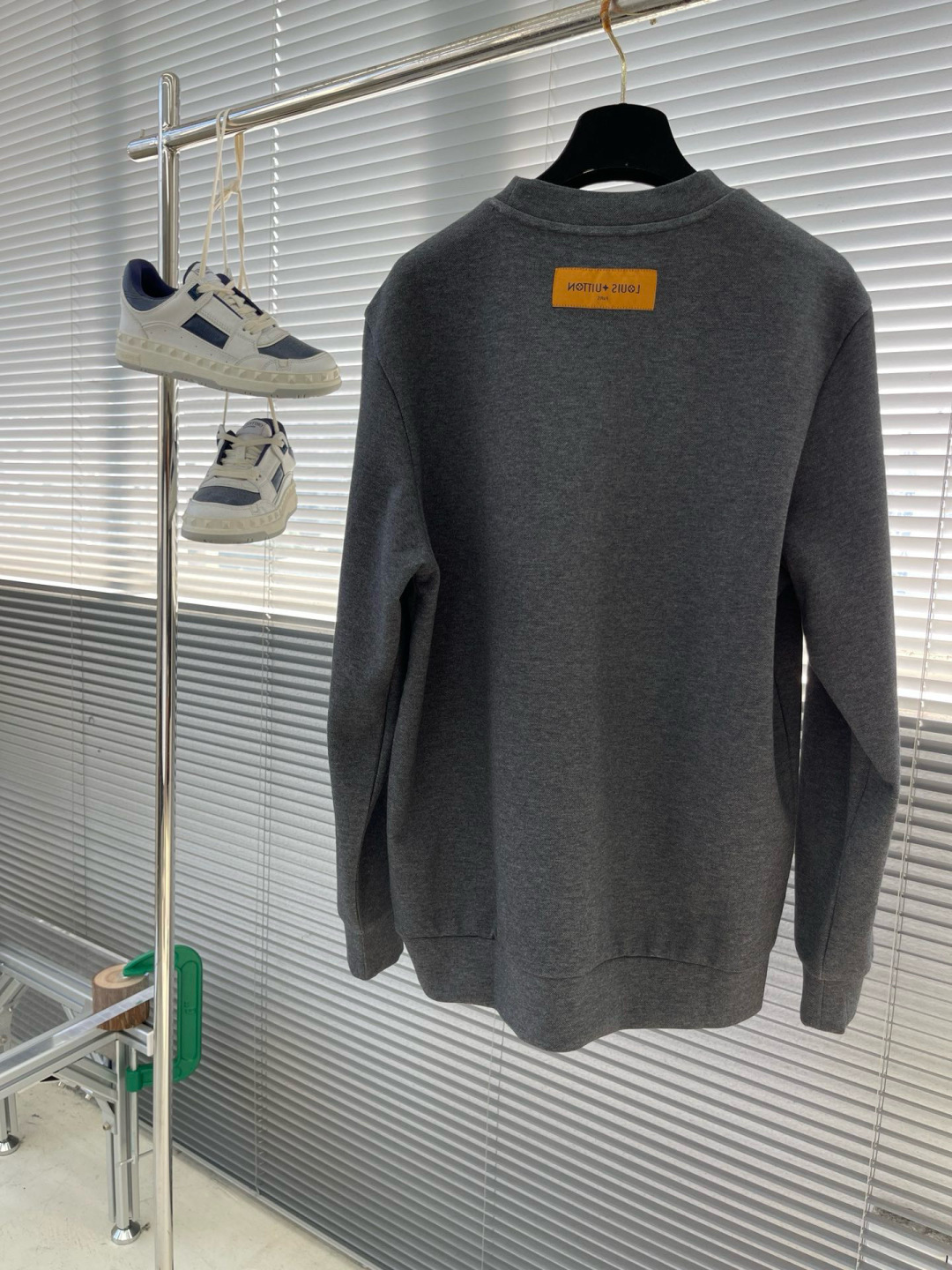 驴牌 2025秋冬卫衣系列尺码: m-3XL版型：常规卫衣版型克重：380克重成份：珠地空气层面料 纹路